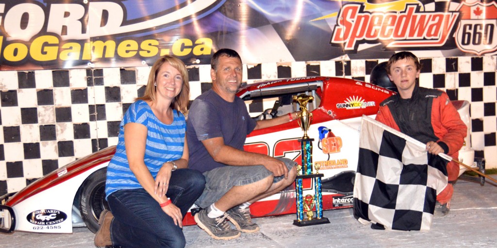 Ashton Tucker wins the Bandoleros race (photo - Ken MacIsaac)